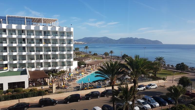 Hotel Hipocampo Playa, Cala Millor, Mallorca, Meerblick mit Hotel Allsun Borneo